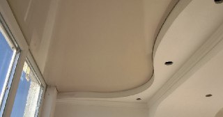 Натяжной потолок на балкон Пыть-Ях, цена 6270 руб.